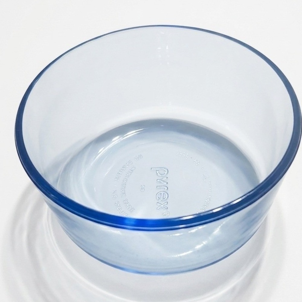 Vintage Pyrex 7200 Clear Light Blue Tint Glass Storage Bowl Made in USA 2 Cup